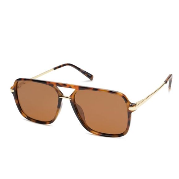 Retro Aviator sunglasses 